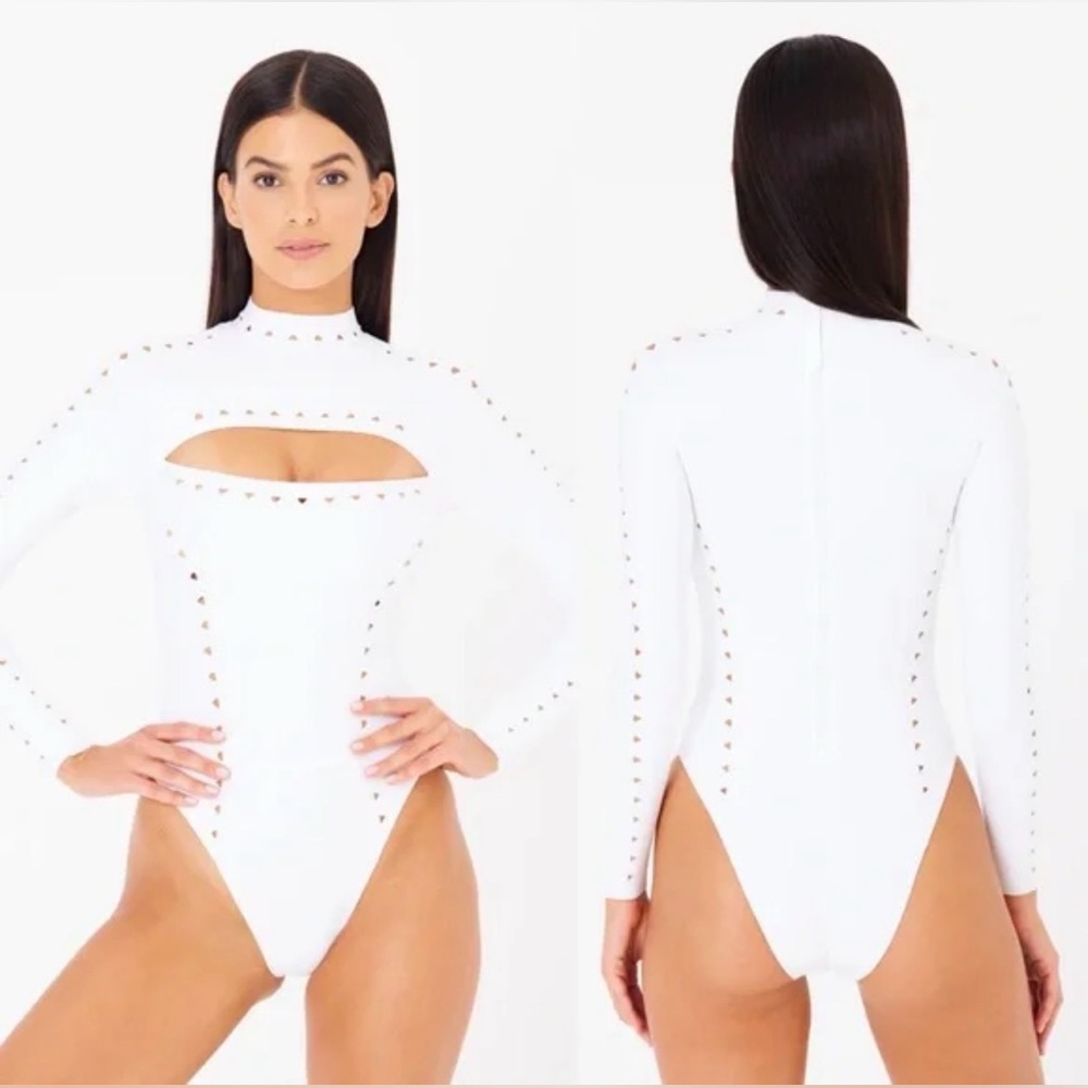 GIGI C White Laurel Cutout Long Sleeve Scuba Surf Suit Size Large